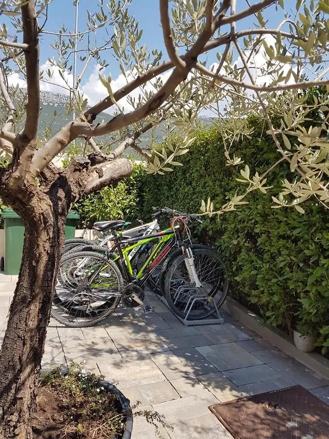 Apartmani Ana Kaštela 0*,  Kroatië