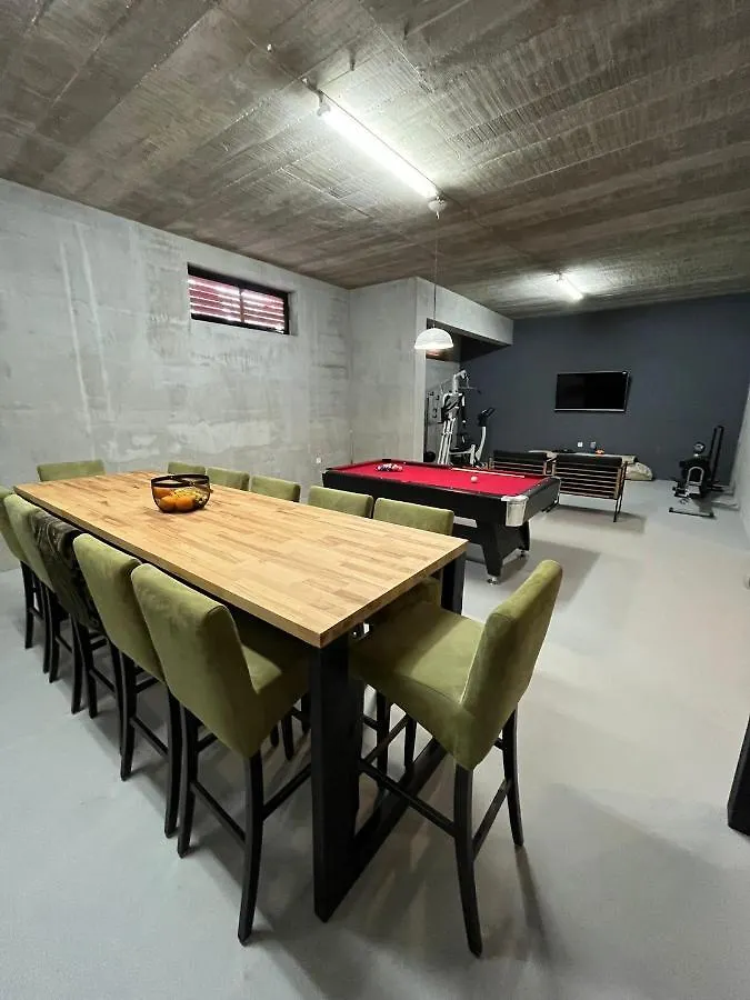 Apartmani Ana Kastela