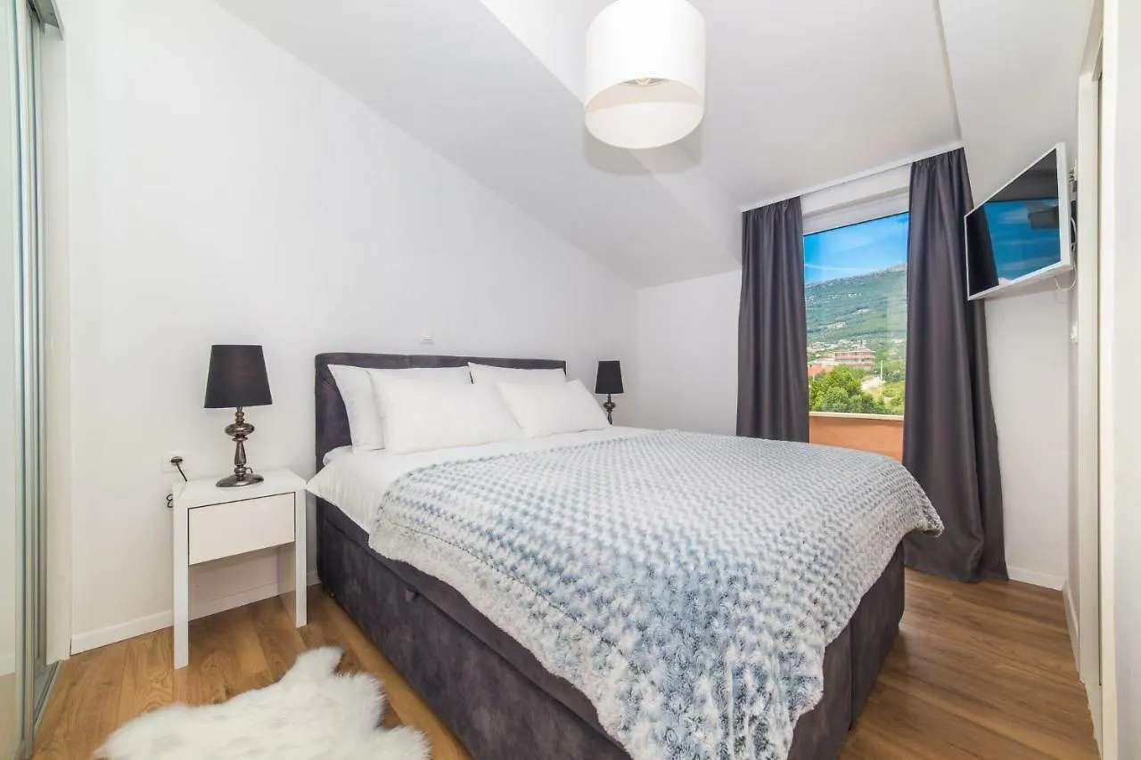 Apartmani Ana Kastela Apartment