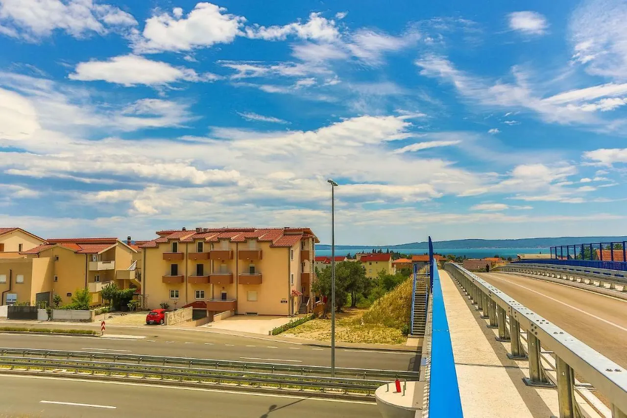 Apartmani Ana Kastela 0*,  Croatia