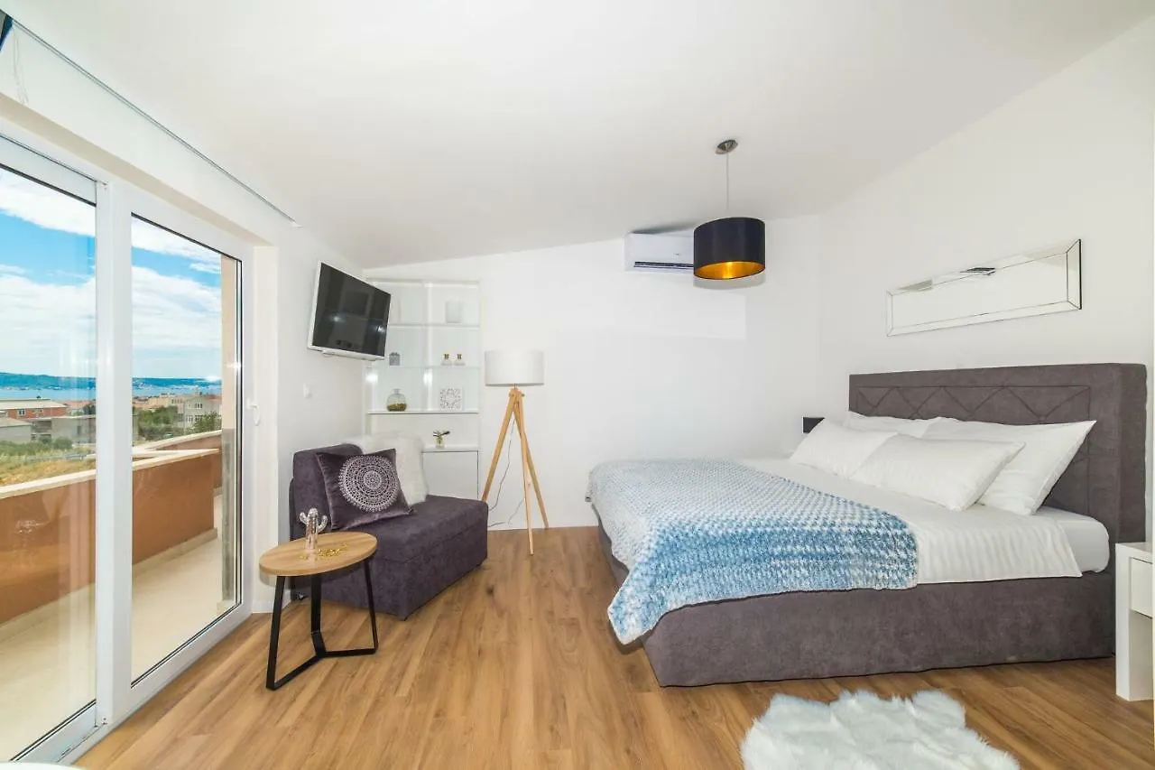Apartment Apartmani Ana Kastela Croatia