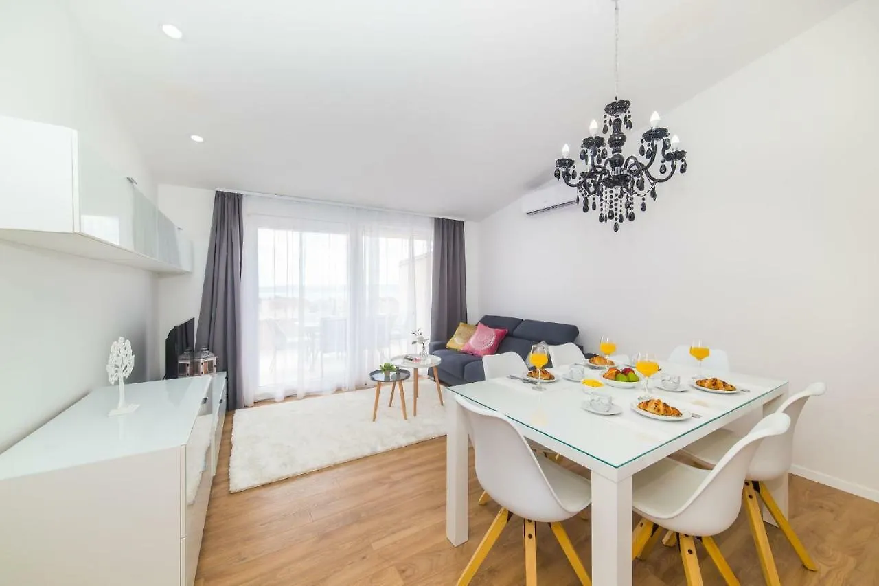 Apartmani Ana Kastela 0*,  Croatia