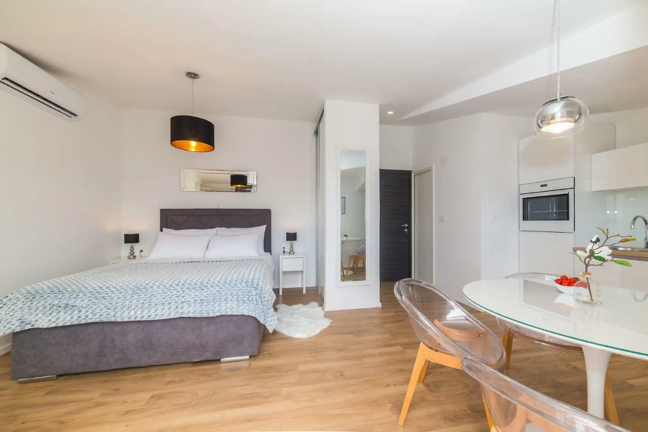 Apartment Apartmani Ana Kastela