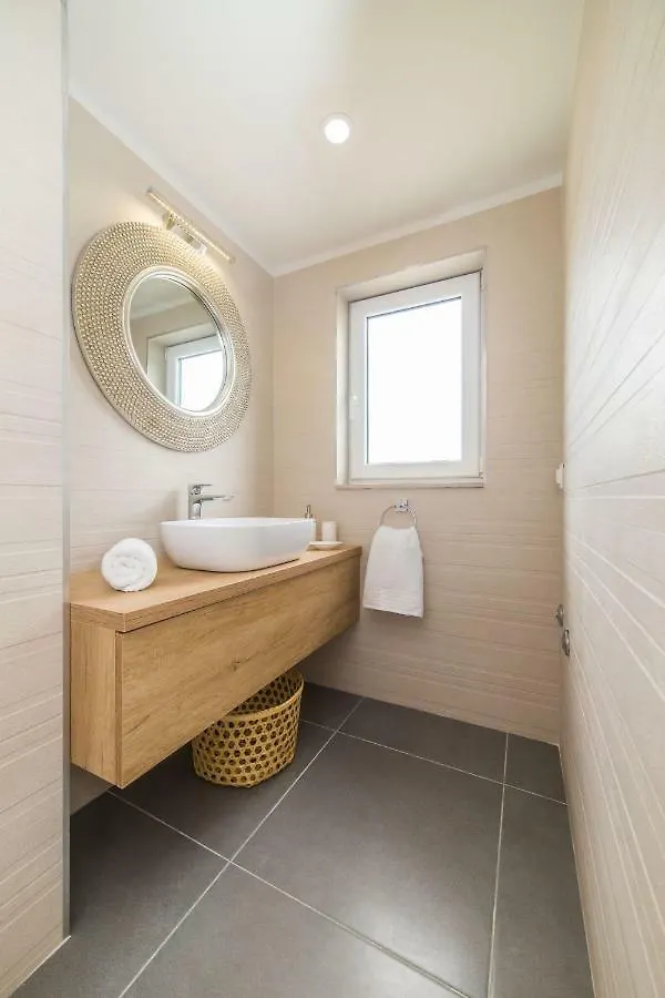 Apartmani Ana Kastela Apartment